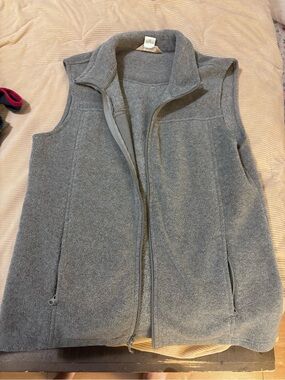 Natural Reflections Grey Zip-Up Fleece Vest